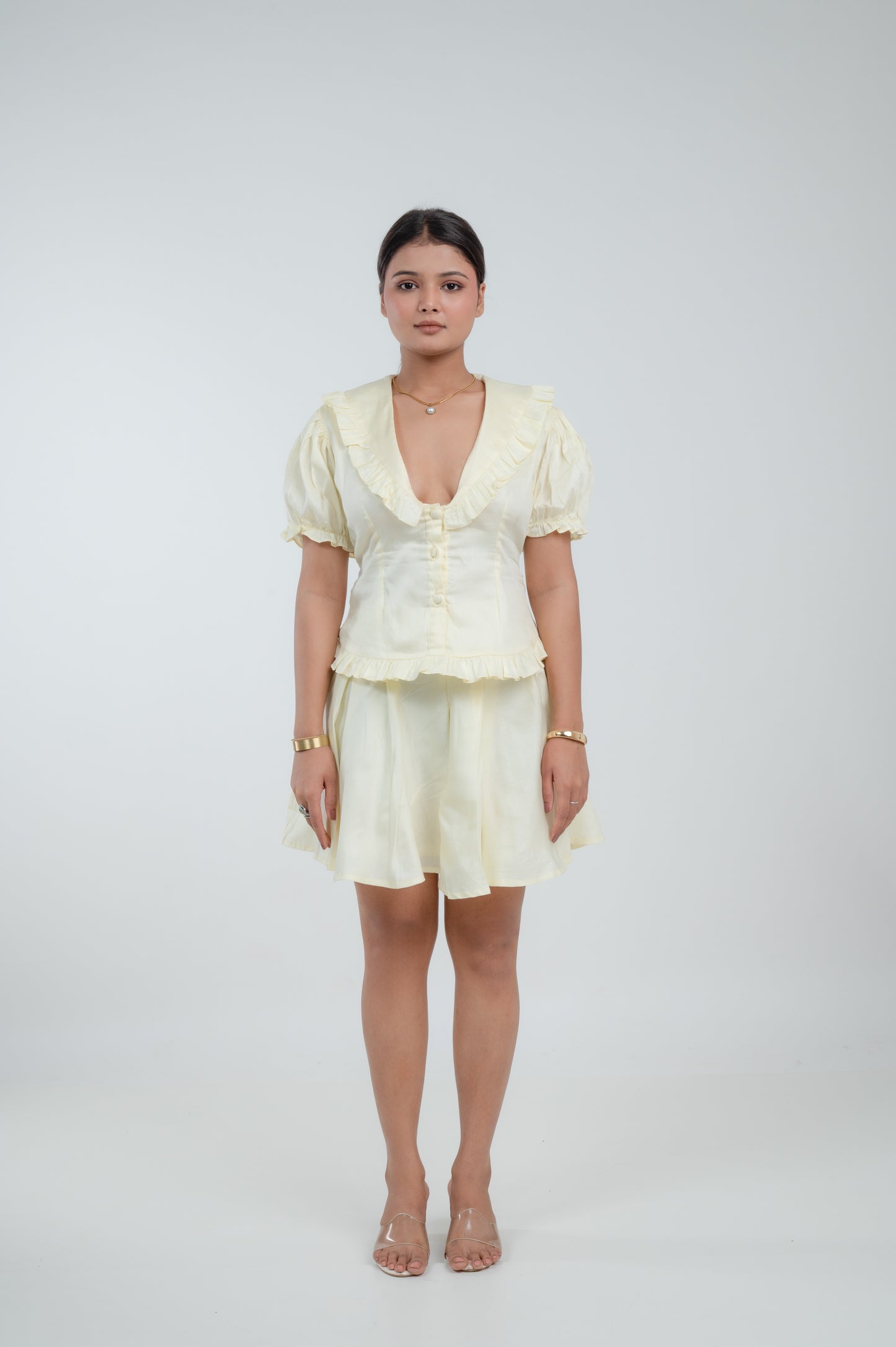Belle yellow
