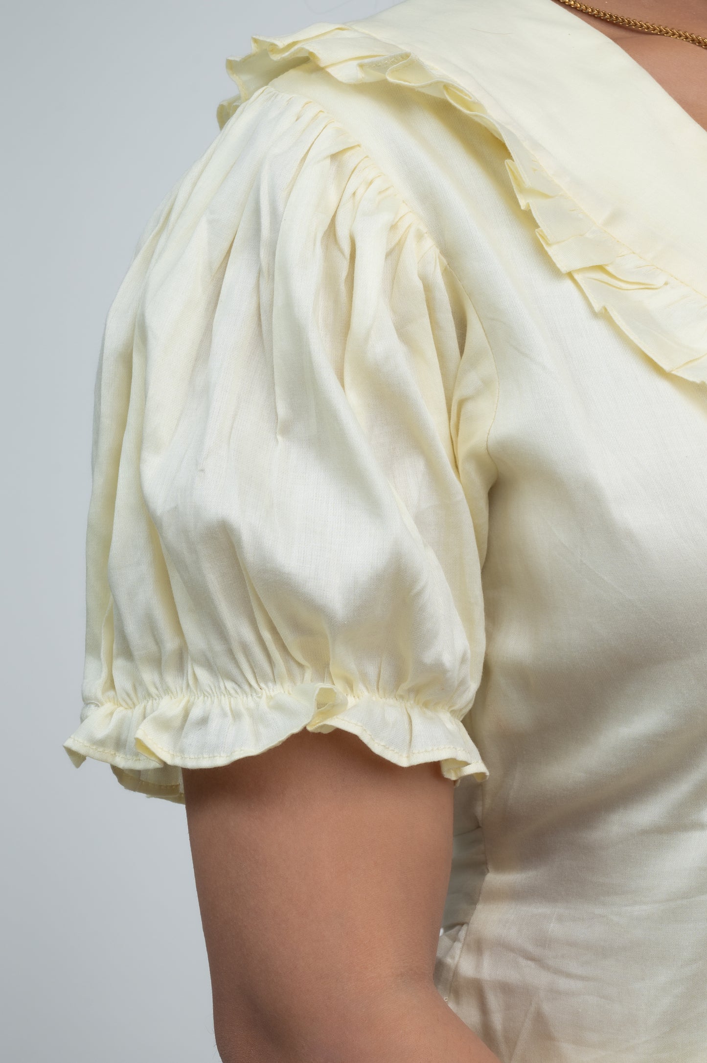 Belle yellow
