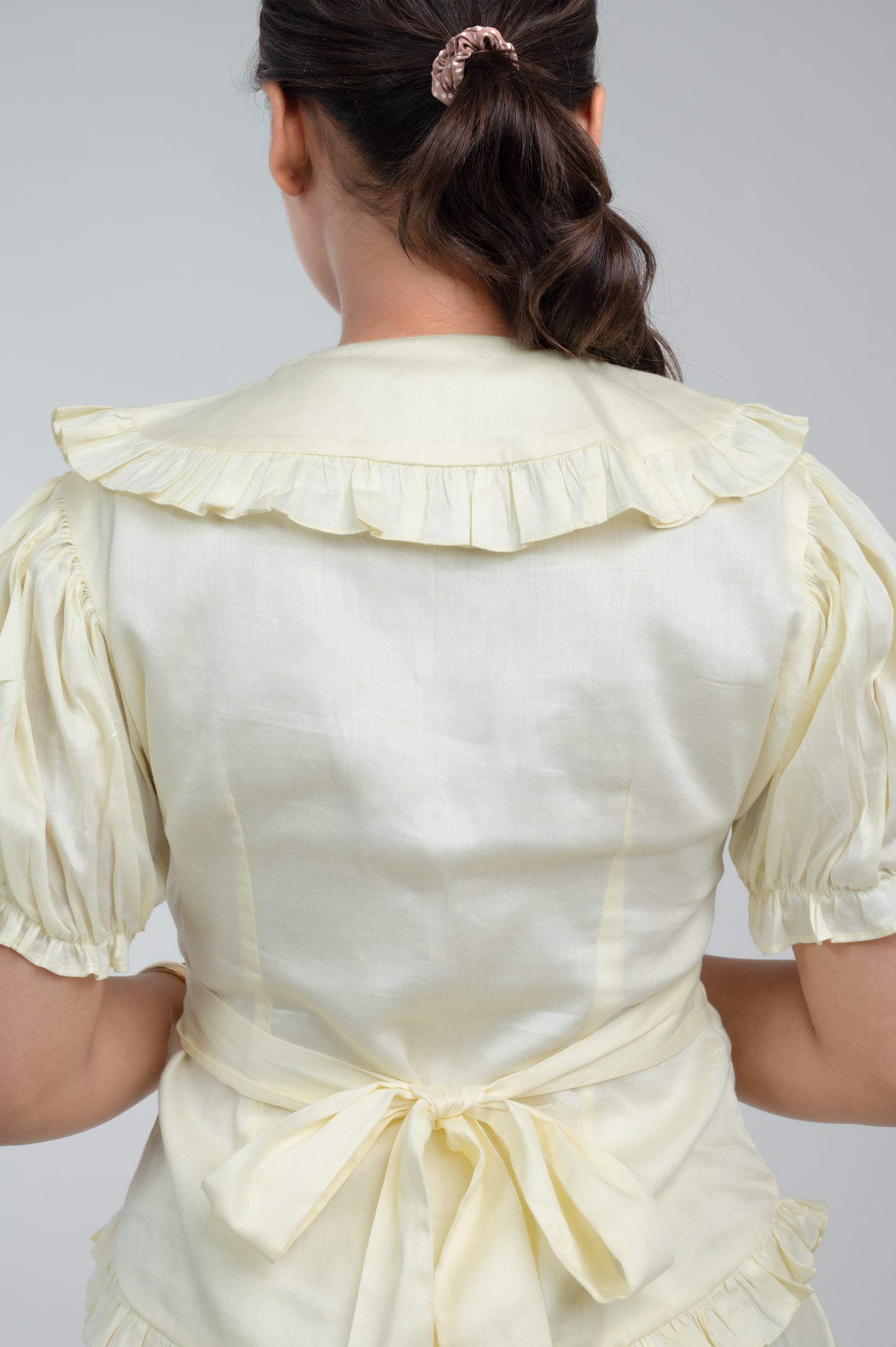 Belle yellow